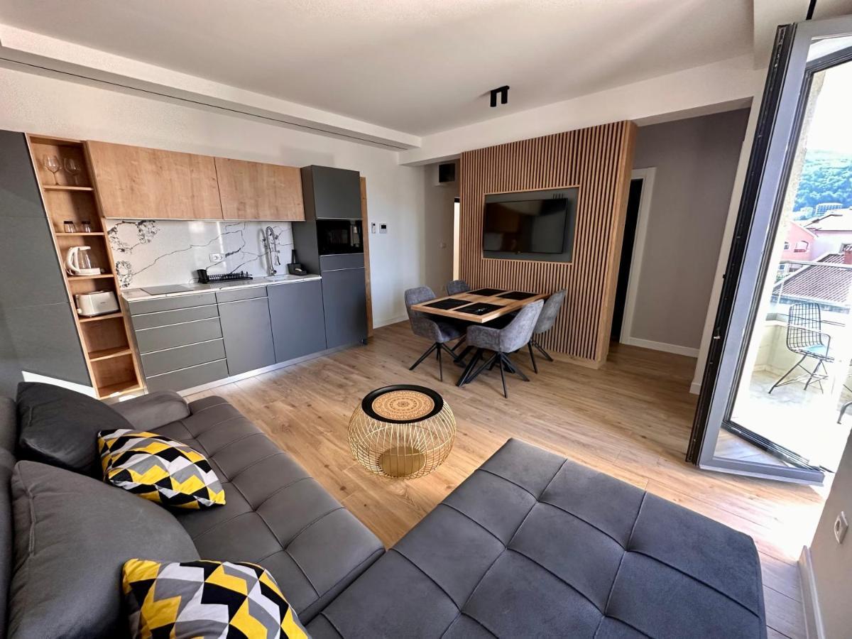 Мamma Mia Аpartments Appartement Budva Buitenkant foto