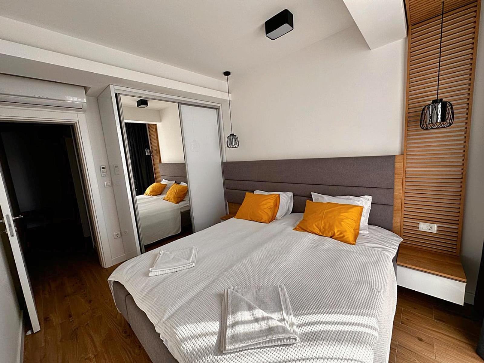 Мamma Mia Аpartments Appartement Budva Buitenkant foto