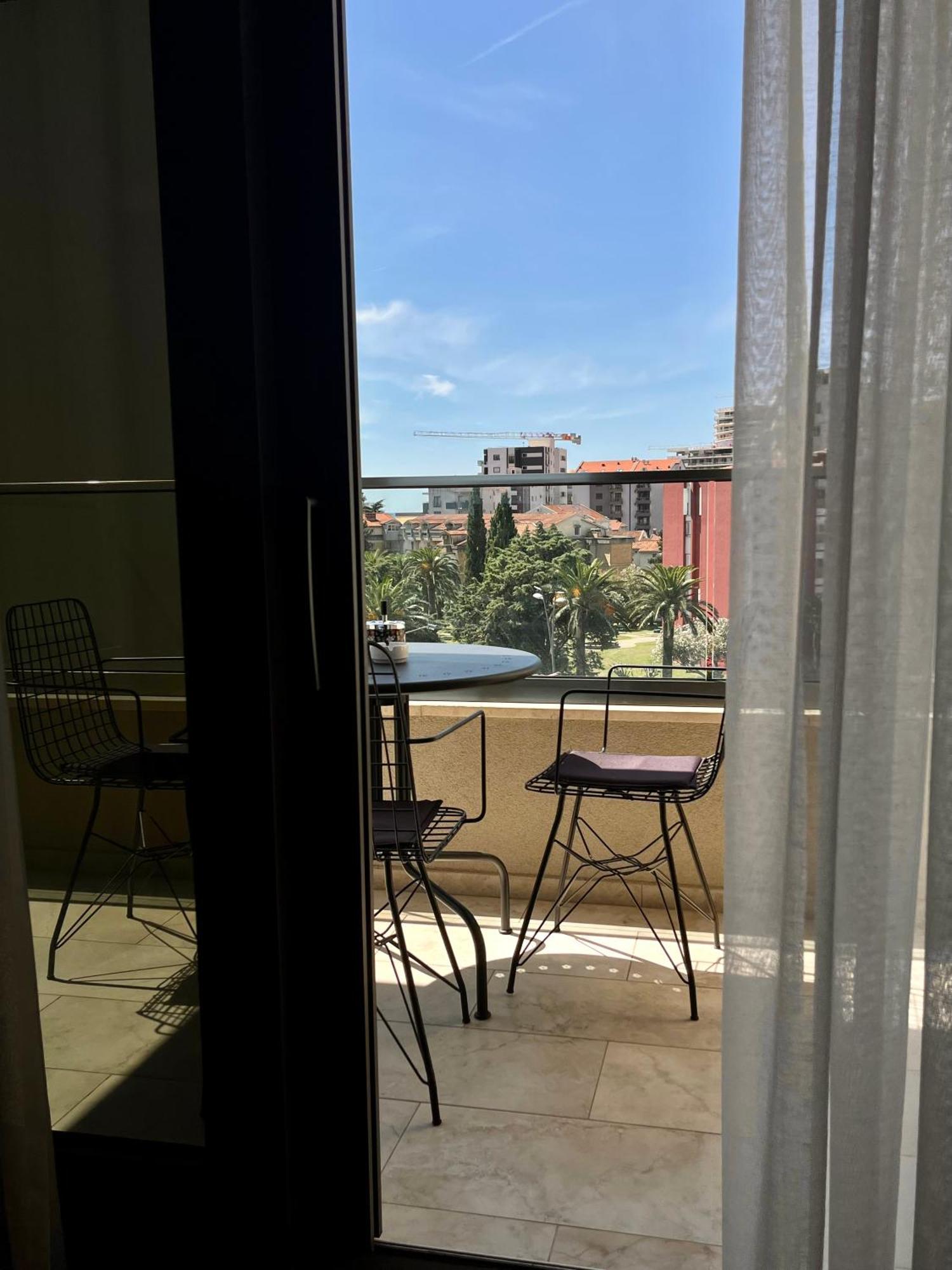 Мamma Mia Аpartments Appartement Budva Buitenkant foto